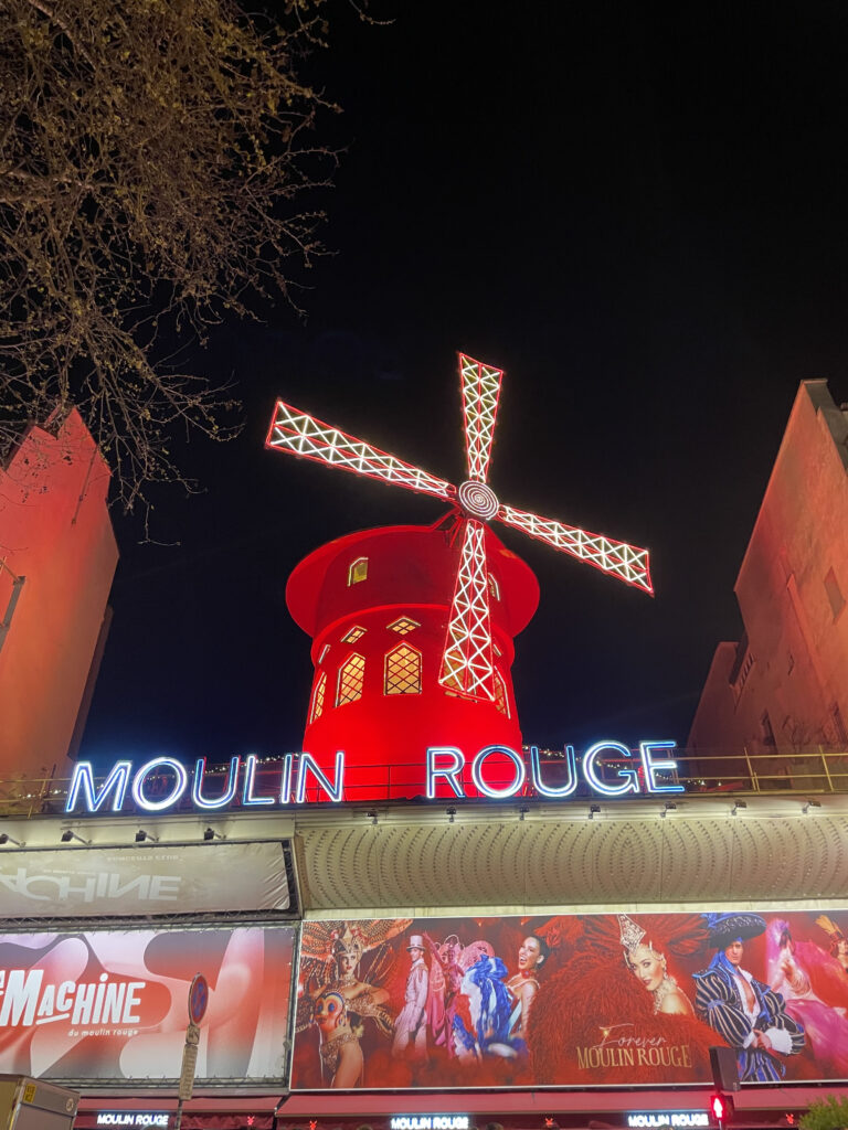 Impressions from a Night at the Moulin Rouge